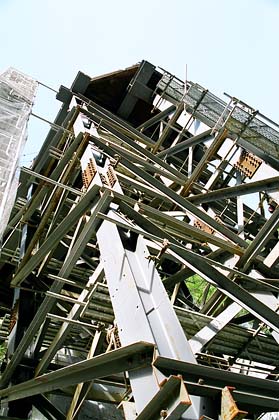 �H�����ꂩ�瑫������グ��