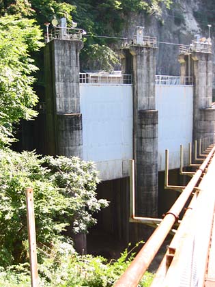 ���݃��[���[�Q�[�g